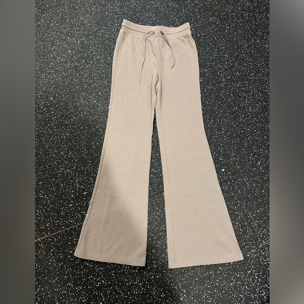 Aritzia Sunday best waffle pants